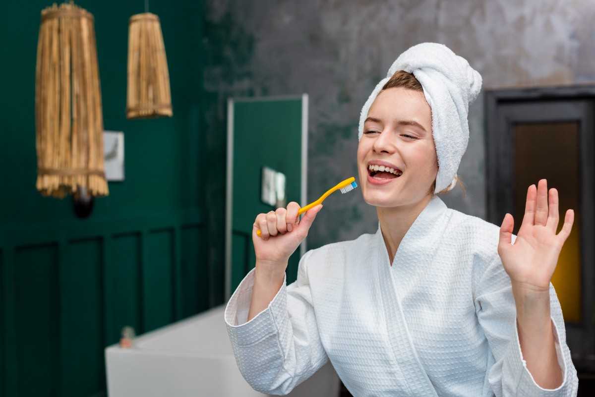 Featured image for “Dentures in 2026: How Modern Materials Improve Fit, Function & Confidence”